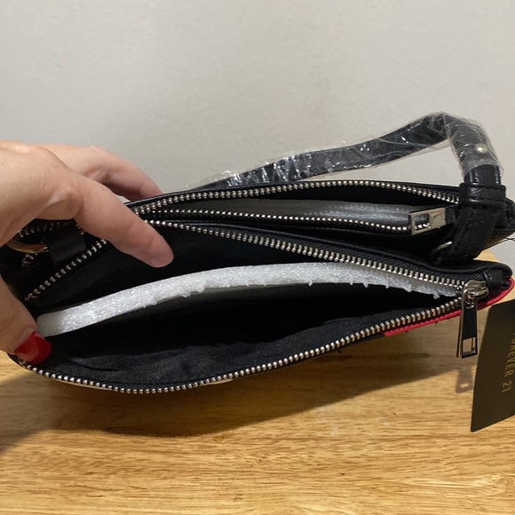 Forever 21 Striped Crossbody Bag - Picture 4 of 8